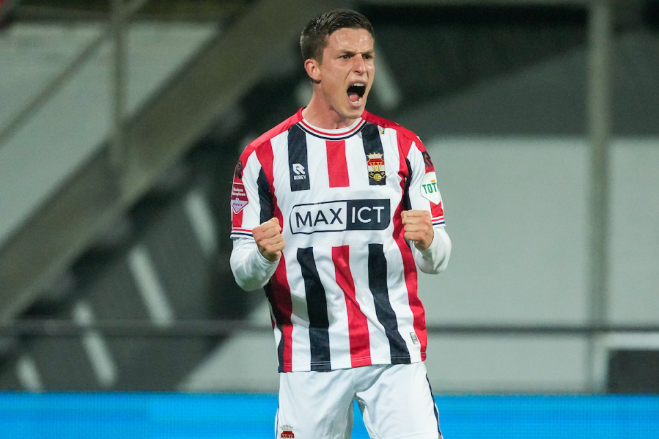 他不断为球 他不断为球