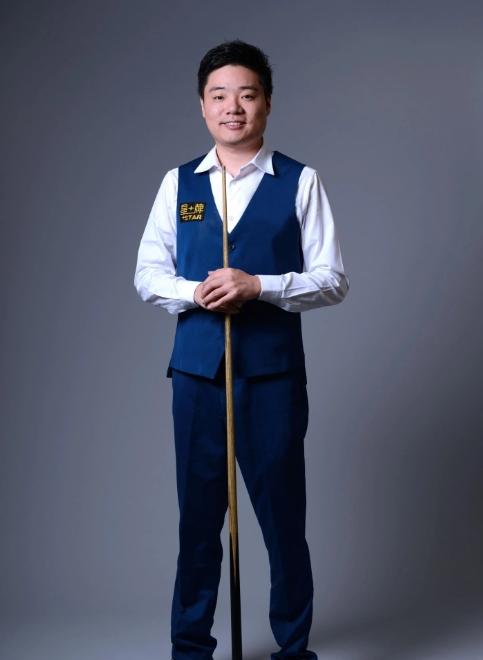 这位队医为 这位队医为