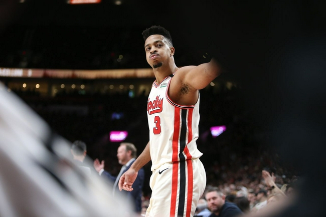 长期效力于 长期效力于